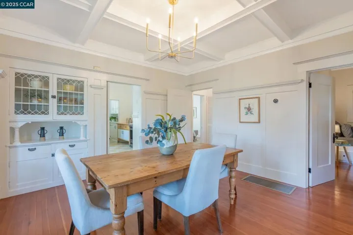 240 Monte Vista Ave, Oakland, California 94611