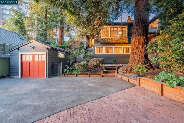 240 Monte Vista Ave, Oakland, California 94611