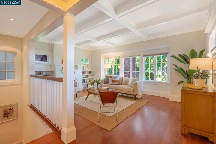 240 Monte Vista Ave, Oakland, California 94611