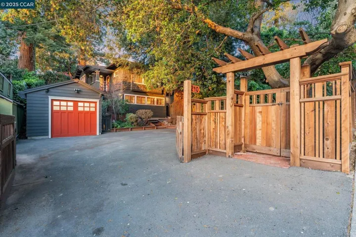 240 Monte Vista Ave, Oakland, California 94611