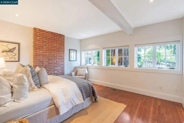 240 Monte Vista Ave, Oakland, California 94611