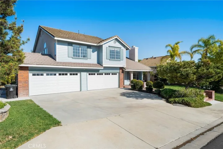 4-Car Garage and 4-Car Driveway