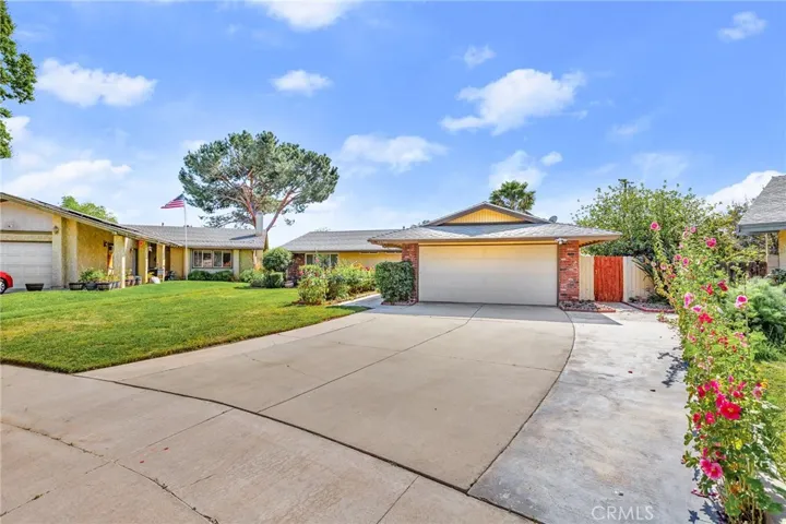 12784 Dutch Street, Grand Terrace, California 92313