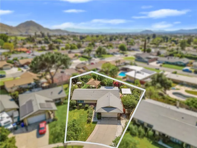 12784 Dutch Street, Grand Terrace, California 92313