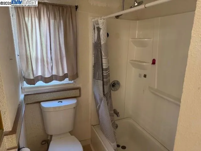178 Hermes Ct, Hayward, California 94544-2835