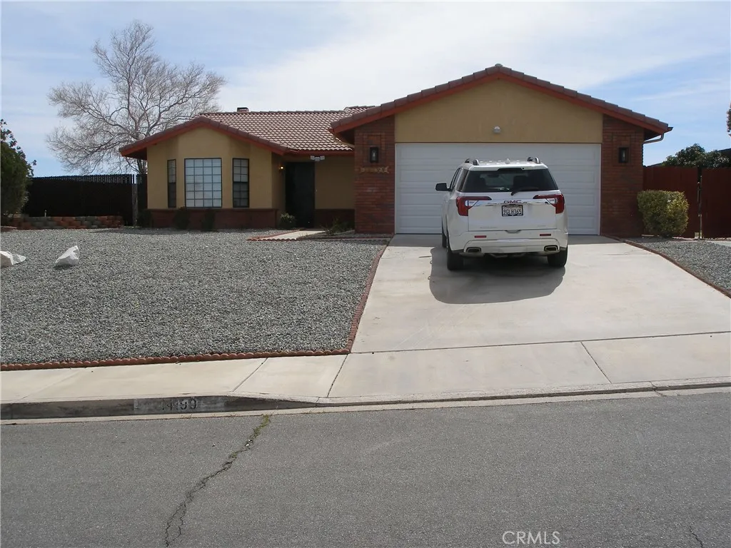 14199 Apple Creek Drive, Victorville, California 92395 home-pic-3