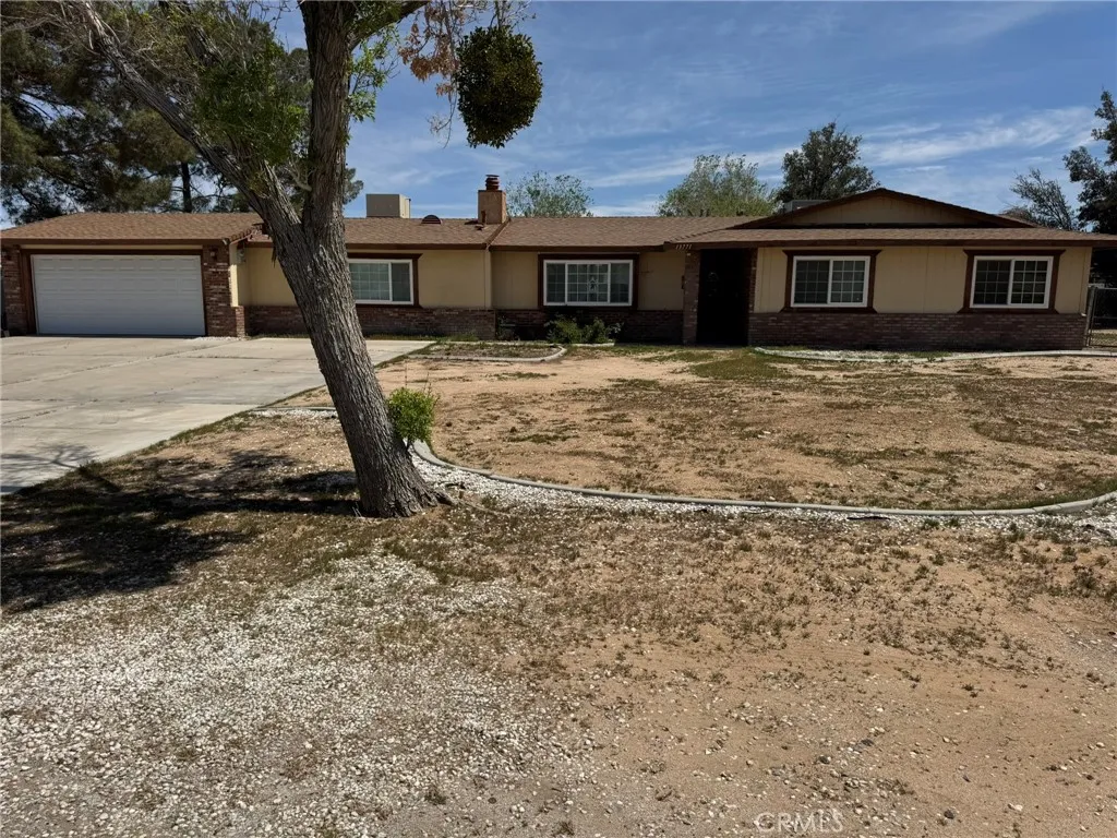 13771 Wawona Road, Apple Valley, California 92307 home-pic-2