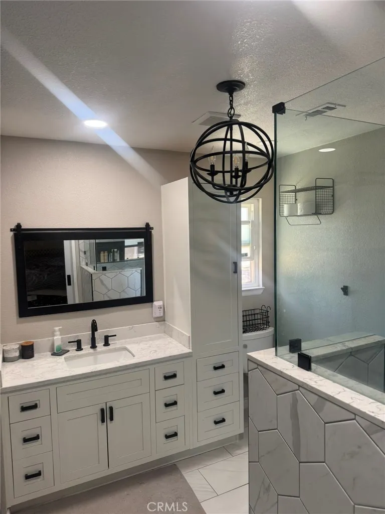 13771 Wawona Road, Apple Valley, California 92307 home-pic-23