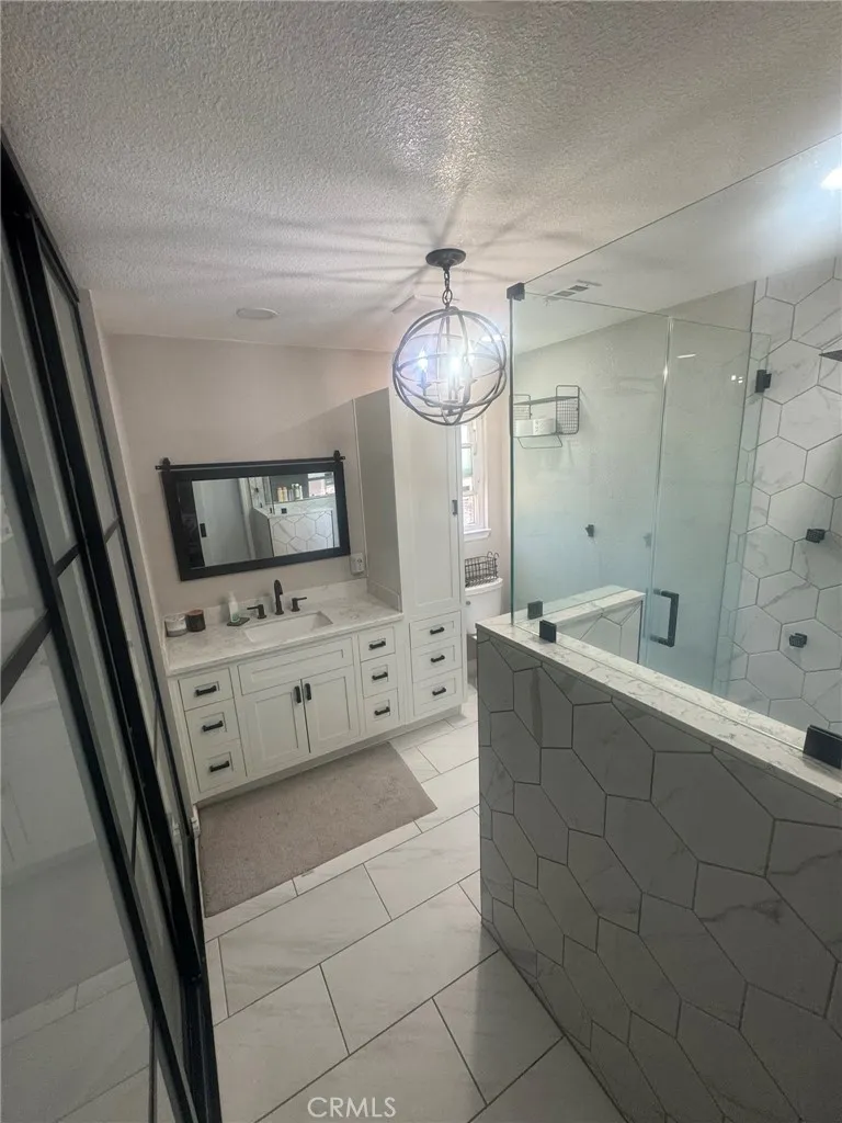 13771 Wawona Road, Apple Valley, California 92307 home-pic-25