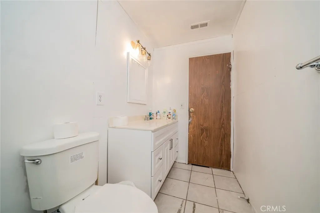 606 S Darney Avenue, West Covina, California 91792 home-pic-18