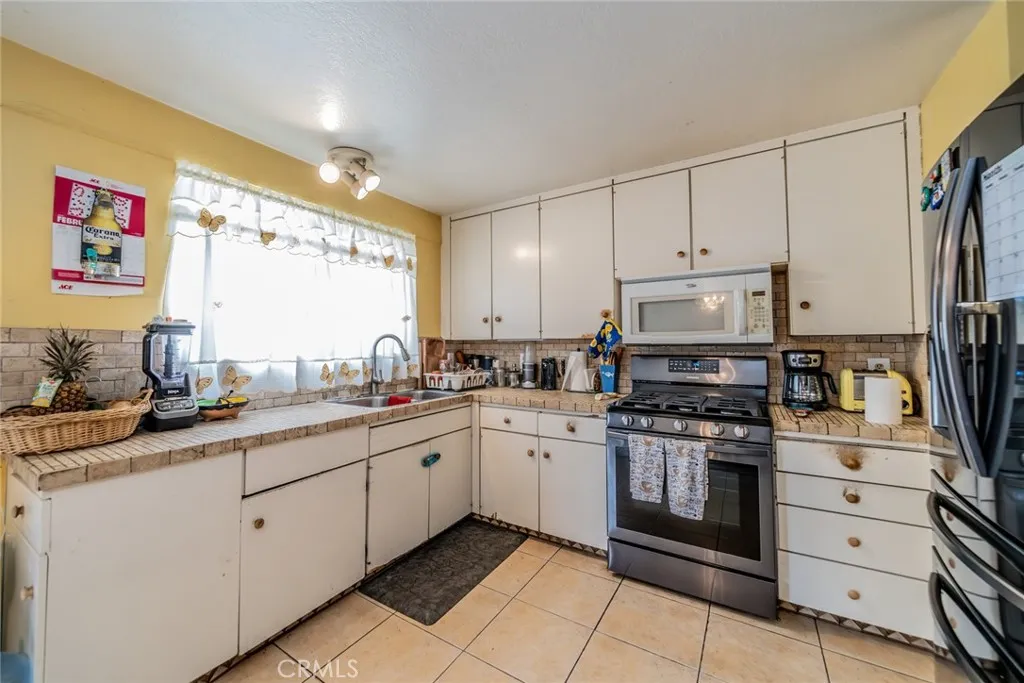 606 S Darney Avenue, West Covina, California 91792 home-pic-13