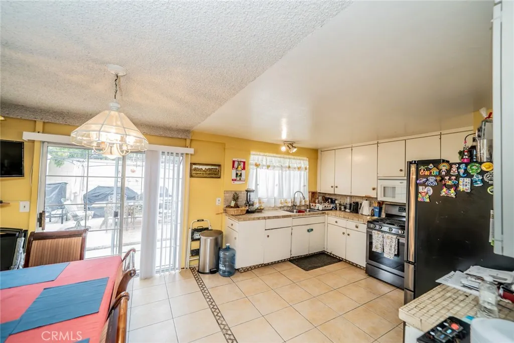 606 S Darney Avenue, West Covina, California 91792 home-pic-15