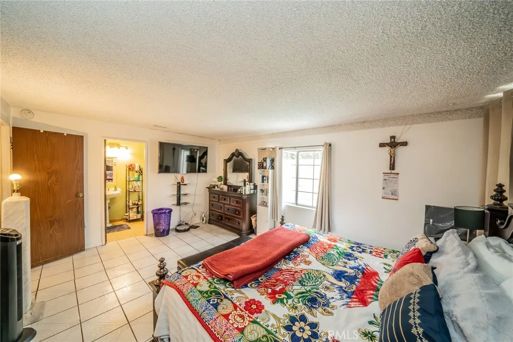 606 S Darney Avenue, West Covina, California 91792 home-pic-27