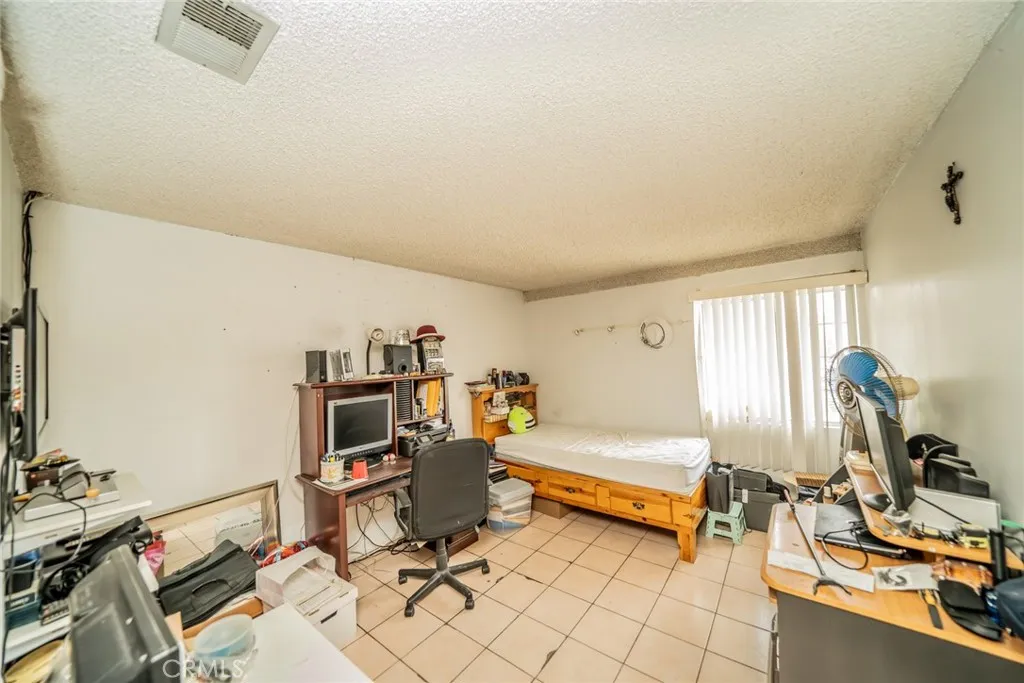 606 S Darney Avenue, West Covina, California 91792 home-pic-34