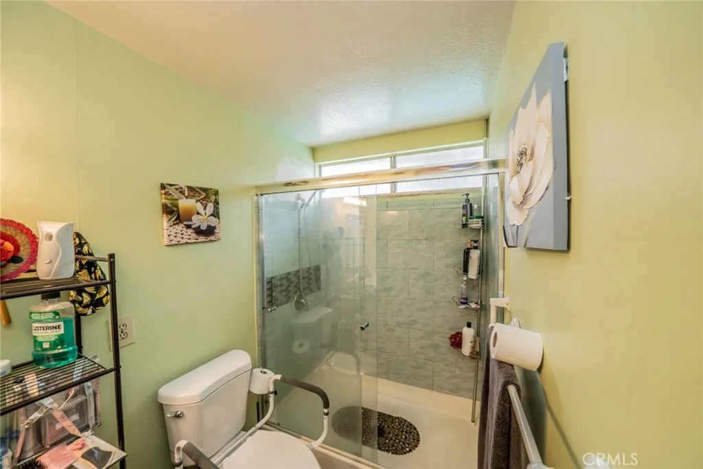 606 S Darney Avenue, West Covina, California 91792 home-pic-21