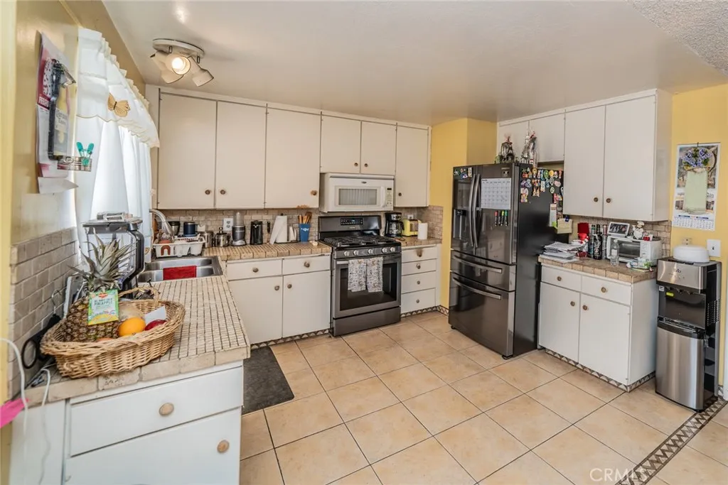 606 S Darney Avenue, West Covina, California 91792 home-pic-14