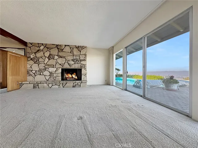 19 Surrey Lane, Rancho Palos Verdes, California 90275