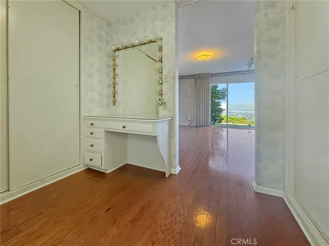 19 Surrey Lane, Rancho Palos Verdes, California 90275