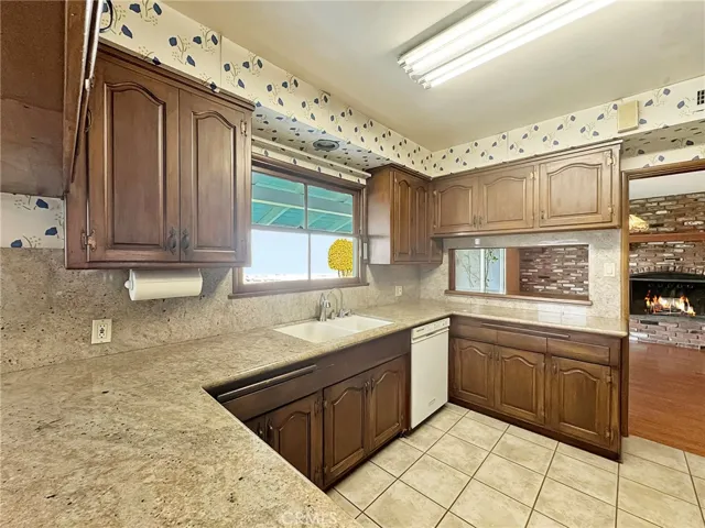 19 Surrey Lane, Rancho Palos Verdes, California 90275