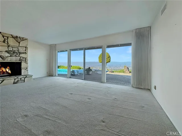 19 Surrey Lane, Rancho Palos Verdes, California 90275