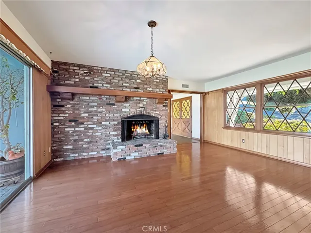 19 Surrey Lane, Rancho Palos Verdes, California 90275