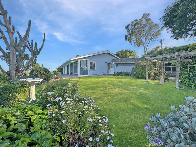 19 Surrey Lane, Rancho Palos Verdes, California 90275