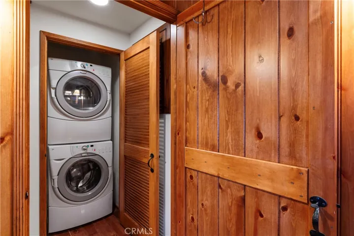 28750 Palisades Drive, Lake Arrowhead, California 92352