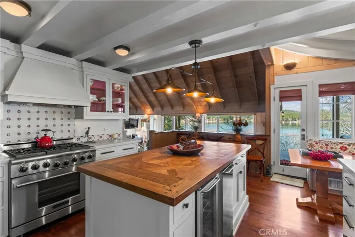 28750 Palisades Drive, Lake Arrowhead, California 92352