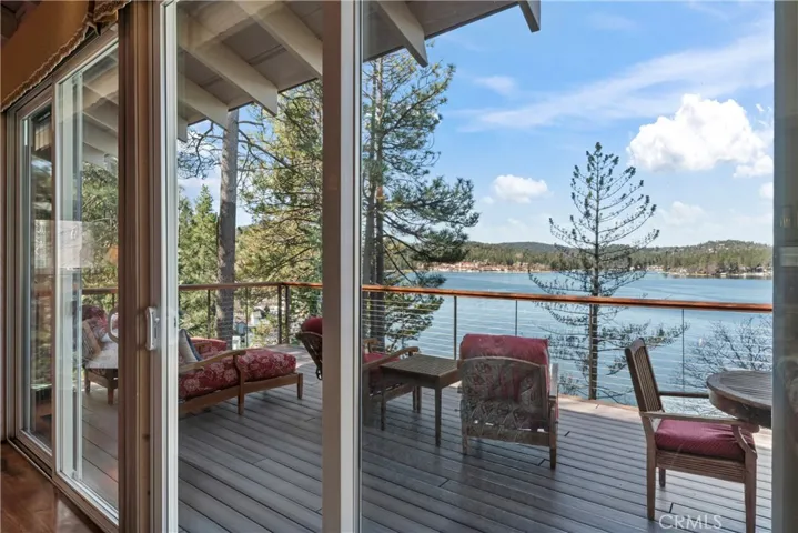 28750 Palisades Drive, Lake Arrowhead, California 92352