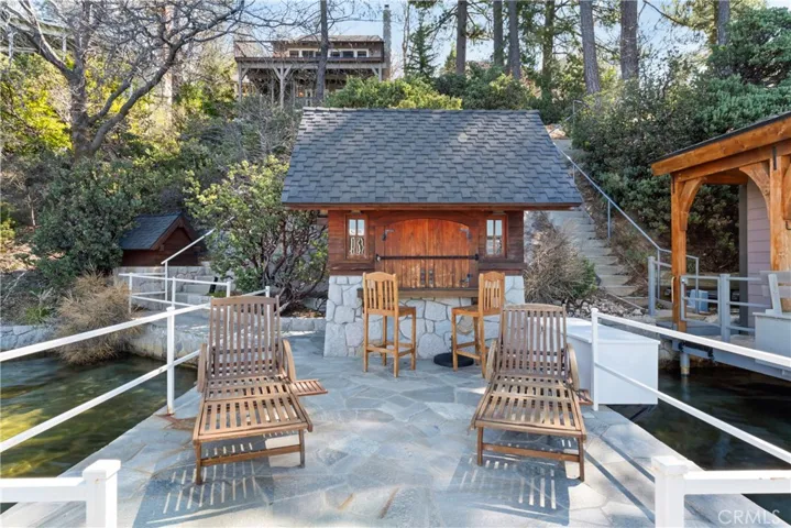 28750 Palisades Drive, Lake Arrowhead, California 92352