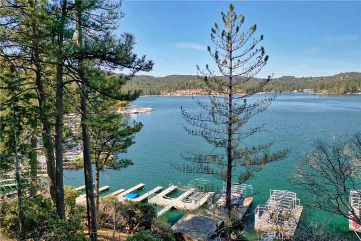 28750 Palisades Drive, Lake Arrowhead, California 92352