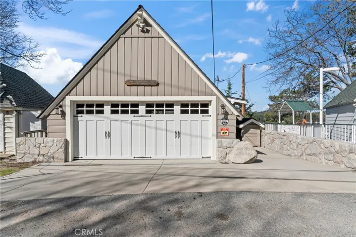 28750 Palisades Drive, Lake Arrowhead, California 92352