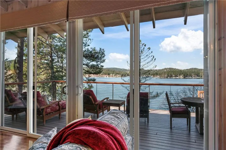 28750 Palisades Drive, Lake Arrowhead, California 92352