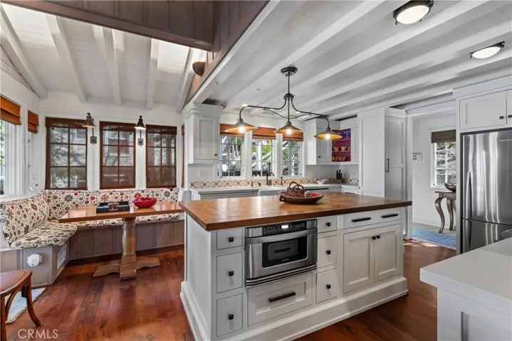 28750 Palisades Drive, Lake Arrowhead, California 92352