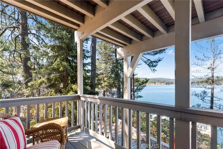 28750 Palisades Drive, Lake Arrowhead, California 92352