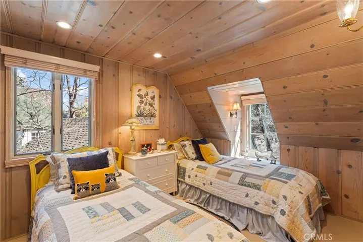 28750 Palisades Drive, Lake Arrowhead, California 92352