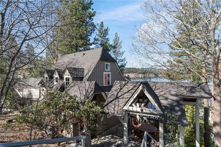 28750 Palisades Drive, Lake Arrowhead, California 92352