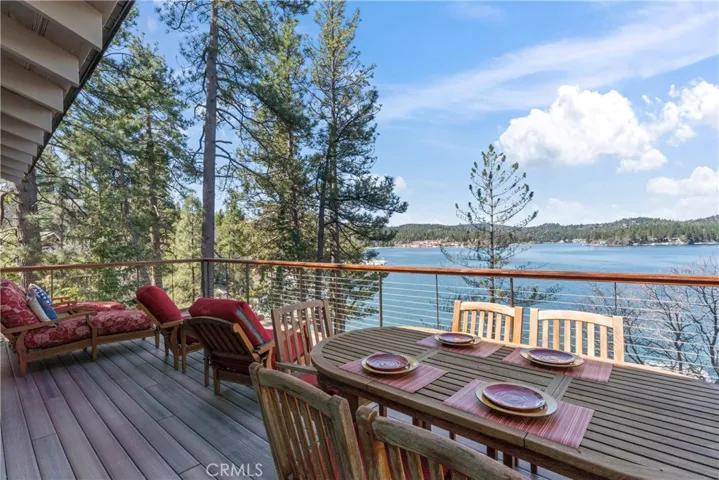 28750 Palisades Drive, Lake Arrowhead, California 92352