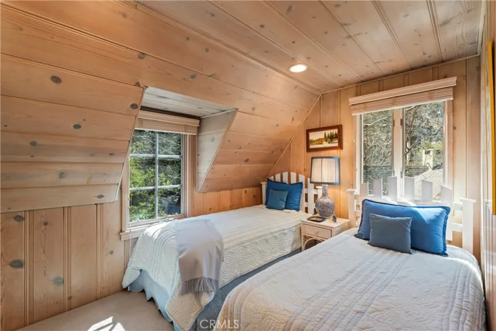 28750 Palisades Drive, Lake Arrowhead, California 92352