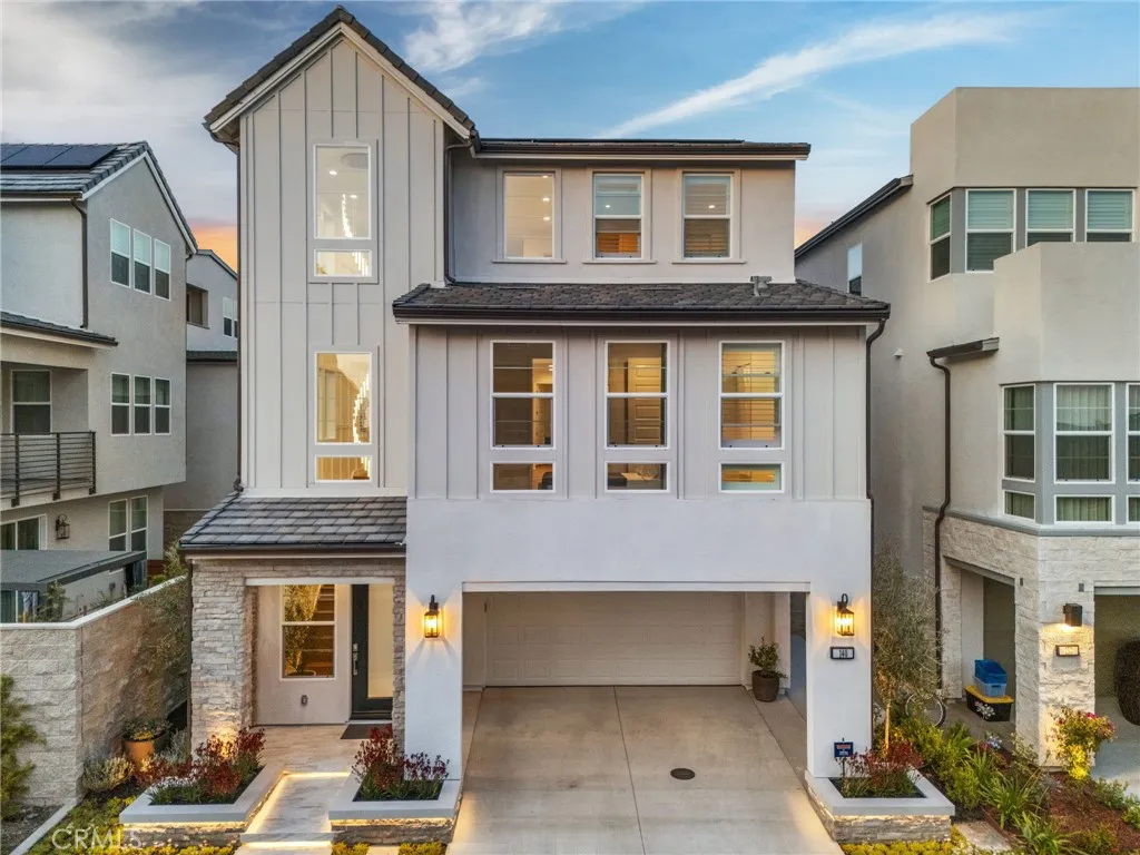 140 Reyes Alley, Lake Forest, California 92630, 4 Bedrooms Bedrooms, ,4 BathroomsBathrooms,Residential,For Sale,Reyes,OC25080716
