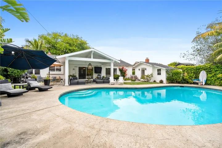 2818 Francis Lane, Costa Mesa, California 92626