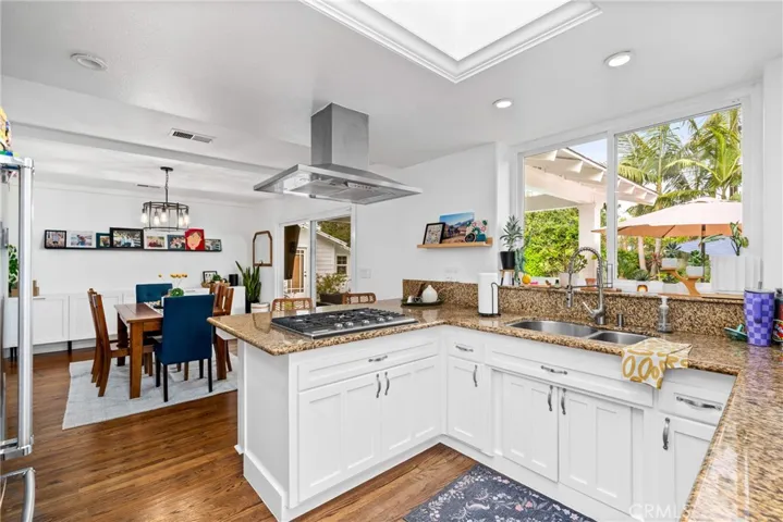 2818 Francis Lane, Costa Mesa, California 92626