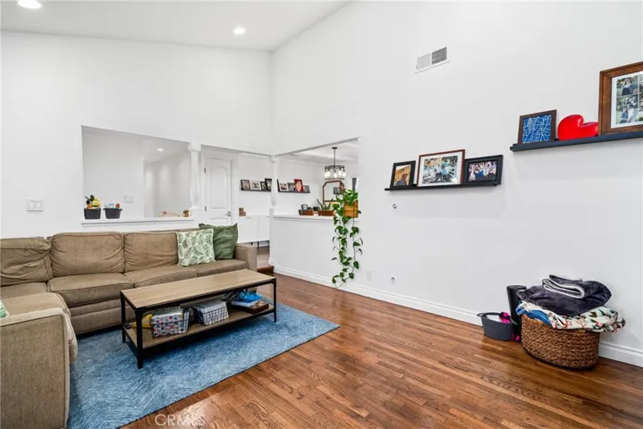 2818 Francis Lane, Costa Mesa, California 92626