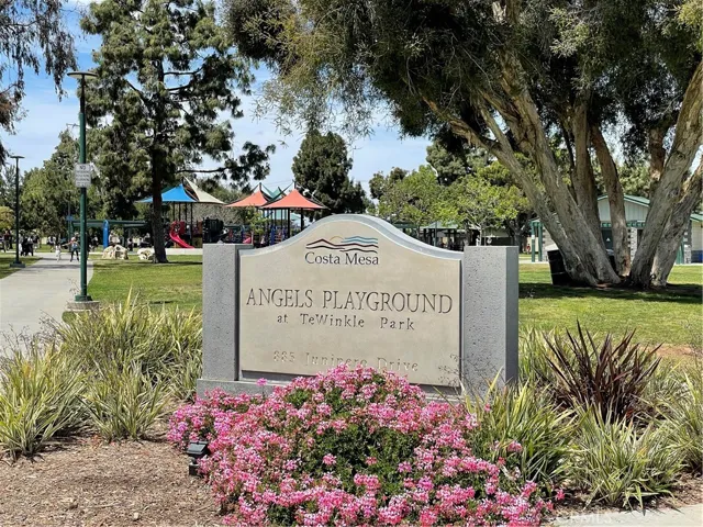 2818 Francis Lane, Costa Mesa, California 92626