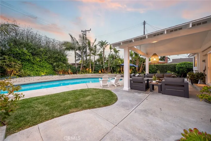 2818 Francis Lane, Costa Mesa, California 92626