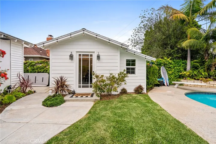 2818 Francis Lane, Costa Mesa, California 92626