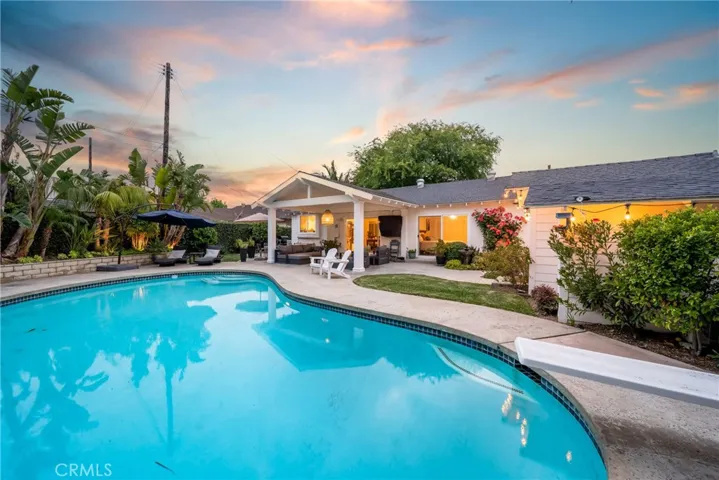 2818 Francis Lane, Costa Mesa, California 92626
