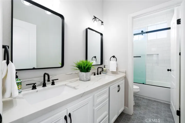 17060 Vista Moraga, Yorba Linda, California 92886