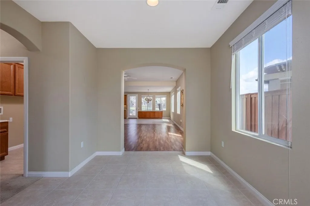 7692 Dutra Drive, Hemet, California 92545 home-pic-9