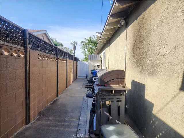 7450 Thunderbird Lane, Stanton, California 90680